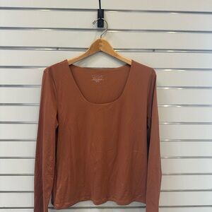 Tamari Women's Long Sleeve Top in Rust